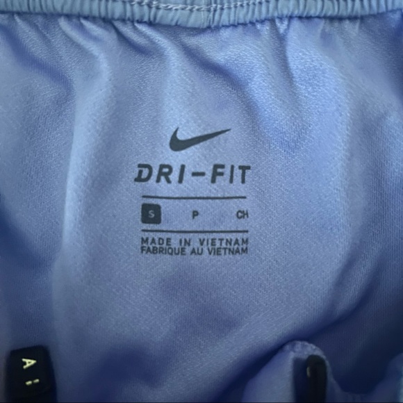 NIKE RUNNING SHORTS - Picture 3 of 3